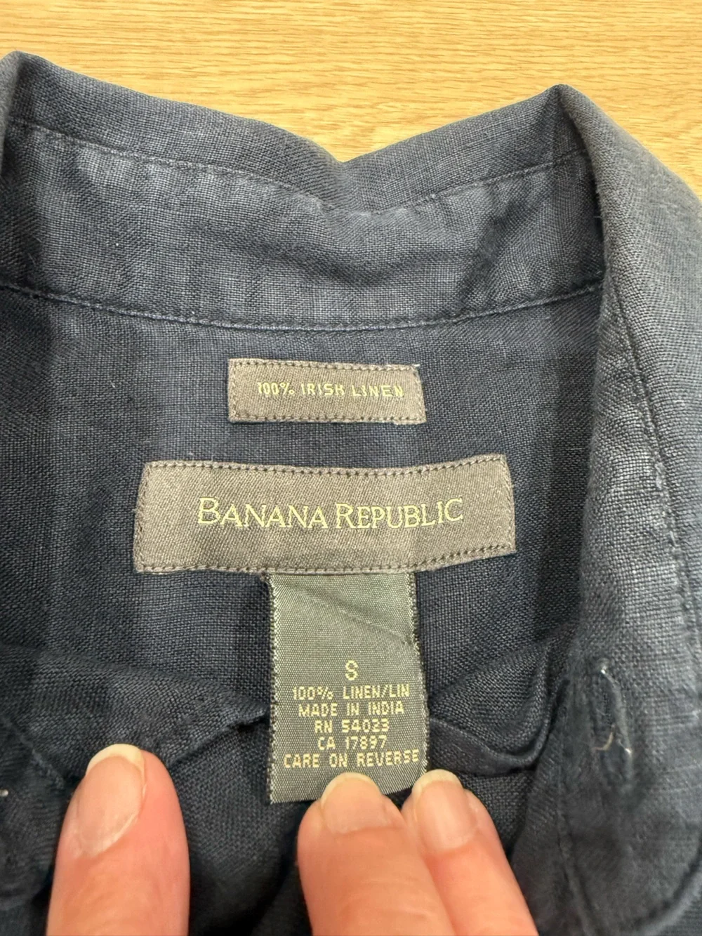 Banana Republic Men’s Small 100% Irish Linen Navy Button Front Shirt